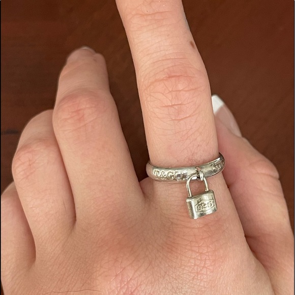Tiffany & Co. Jewelry - Tiffany &CO ring 💍